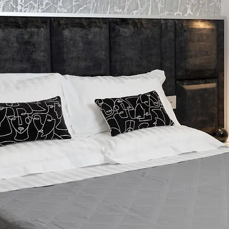 Suite17 - Luxury Bed and Breakfast *